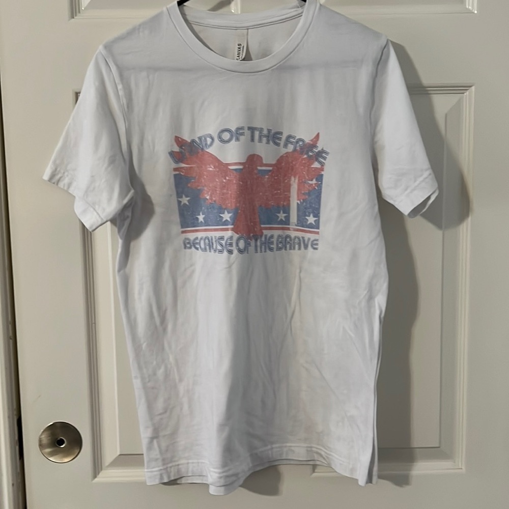 Red White & Blue T-shirt size medium